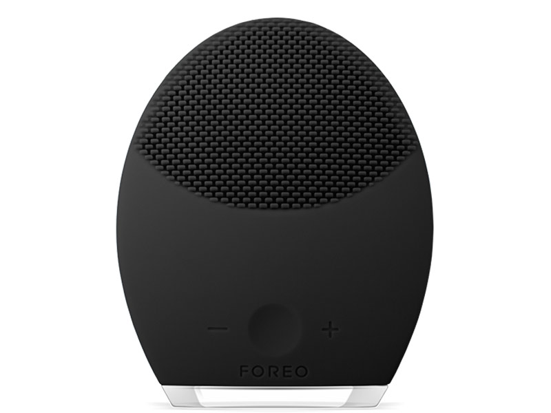 حافظ على نضارة بشرتك مع منتجات FOREO الفريدة
